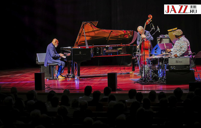 Kenny Barron Trio