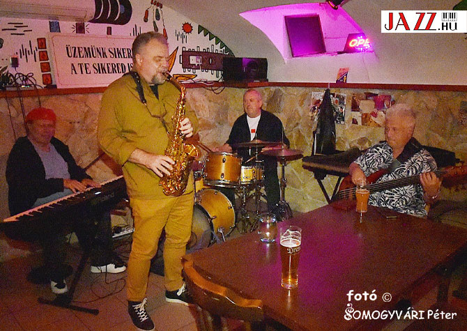 Füles - Csanyi Zoltan quartet