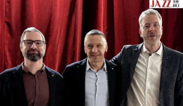 Az egyetemes zenekultúra napja Sárik Péterékkel